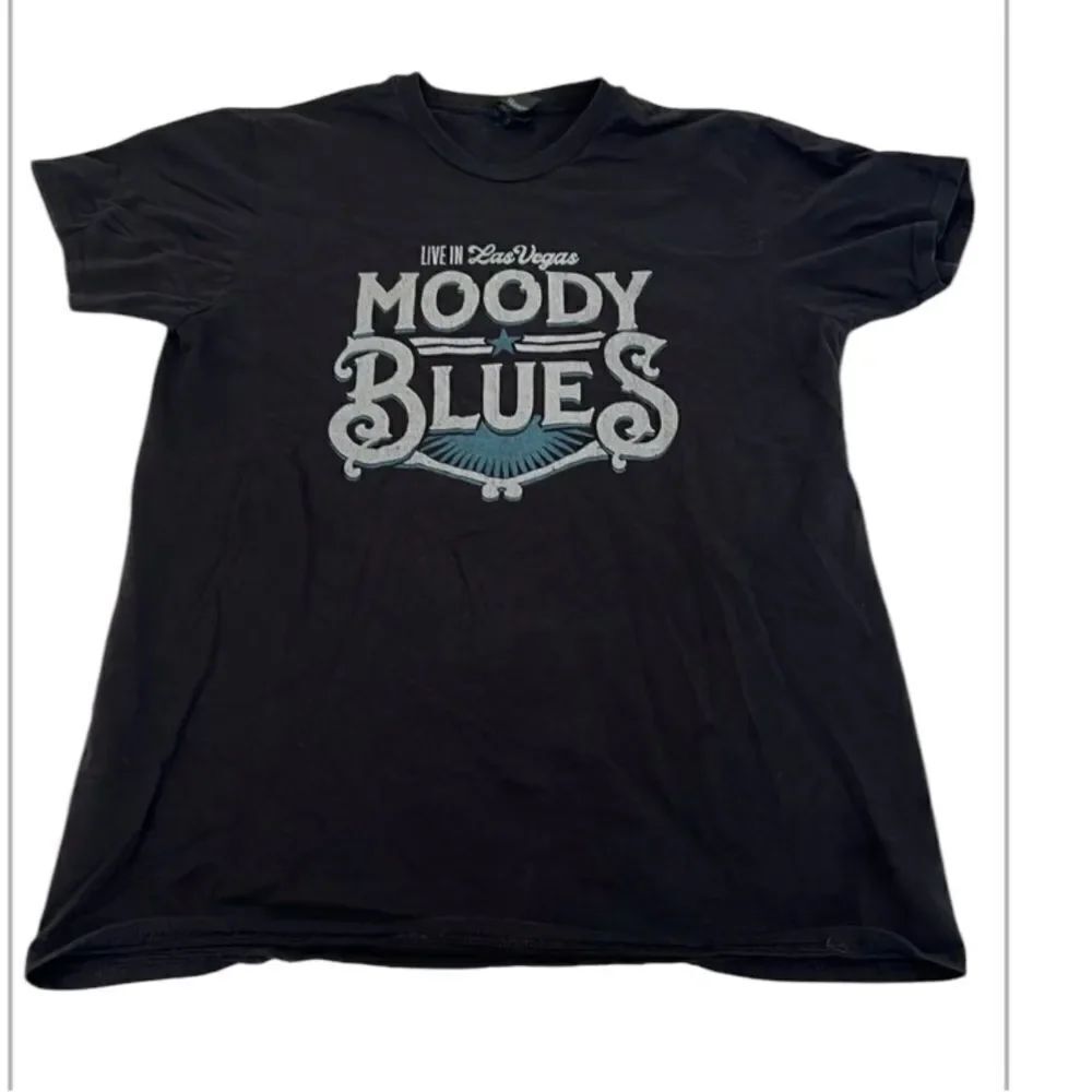 Hanes Moody Blues live in Vegas size large short sleeve concert tshirt EUC